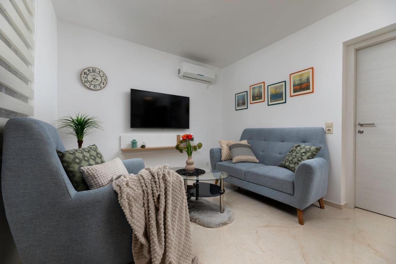 Apartman "Ela" Njivice Eksteriør billede