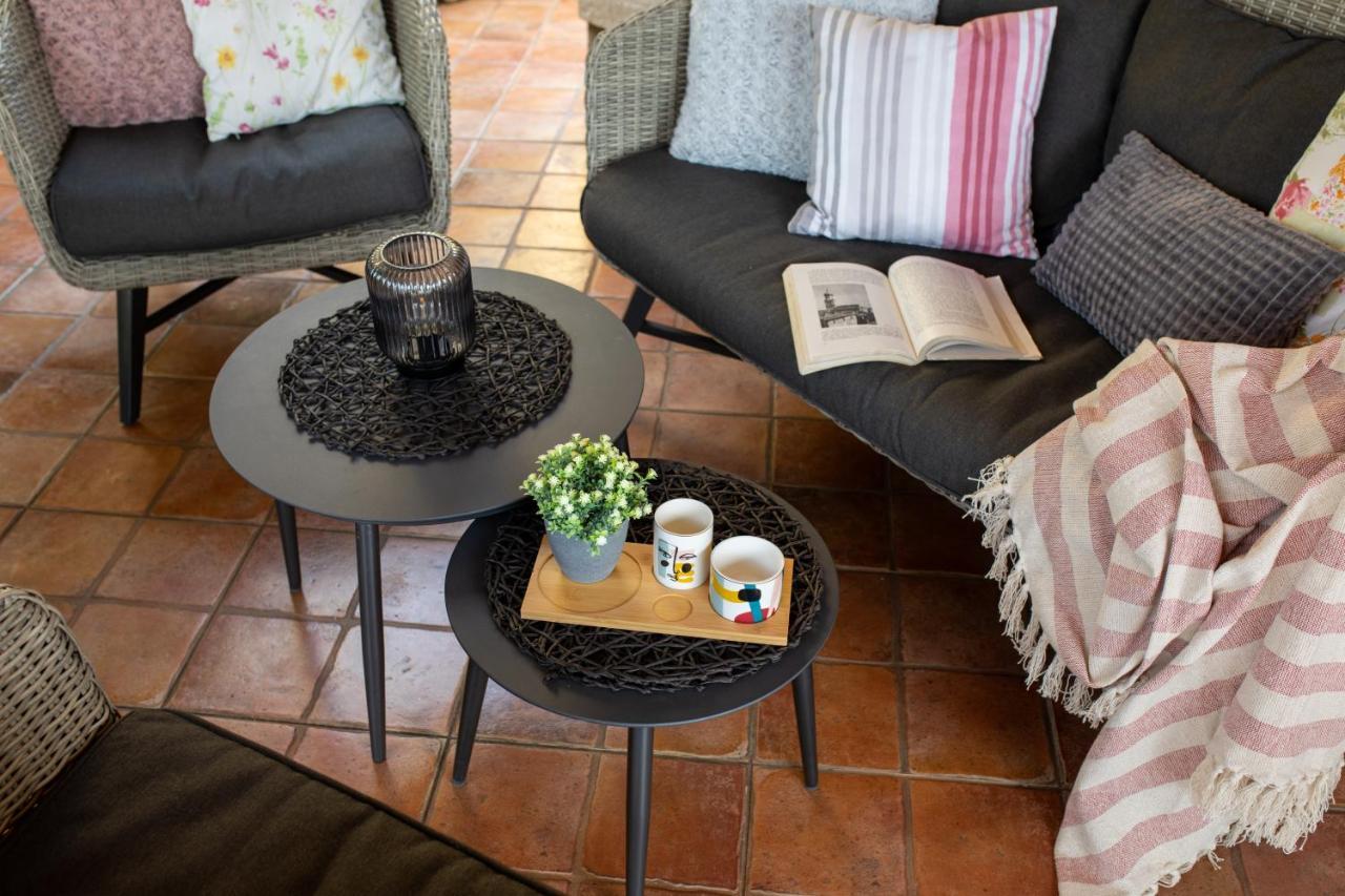 Apartman "Ela" Njivice Eksteriør billede