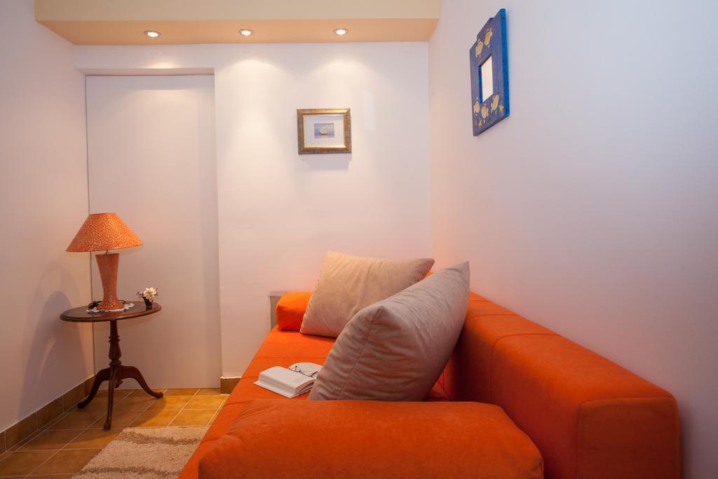 Apartman "Ela" Njivice Eksteriør billede